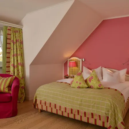 Hotel Romantik & Restaurant Hirsch Sonnenbühl