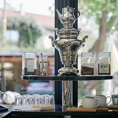 Otel Romantik & Restaurant Hirsch 4*