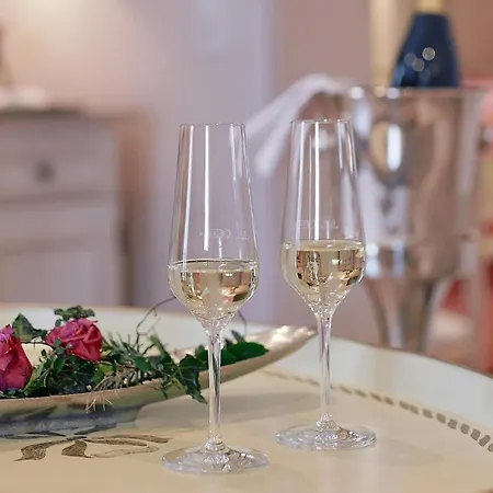 Romantik & Restaurant Hirsch Hotel