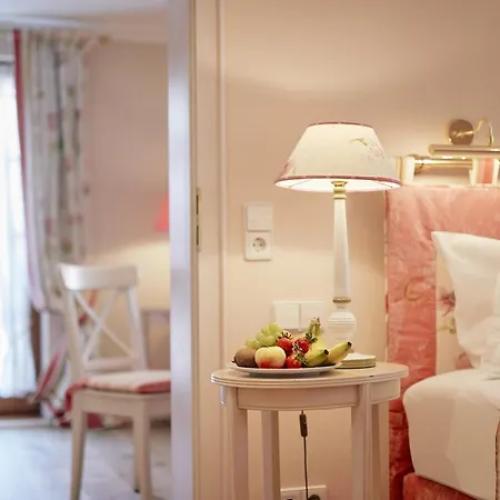 Hotel Romantik & Restaurant Hirsch Sonnenbühl